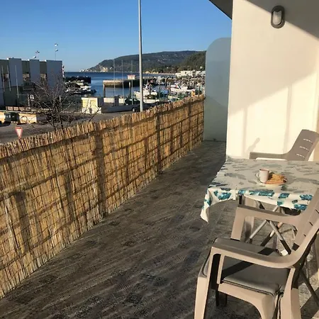 Sea And Marina View Apartment Setubal