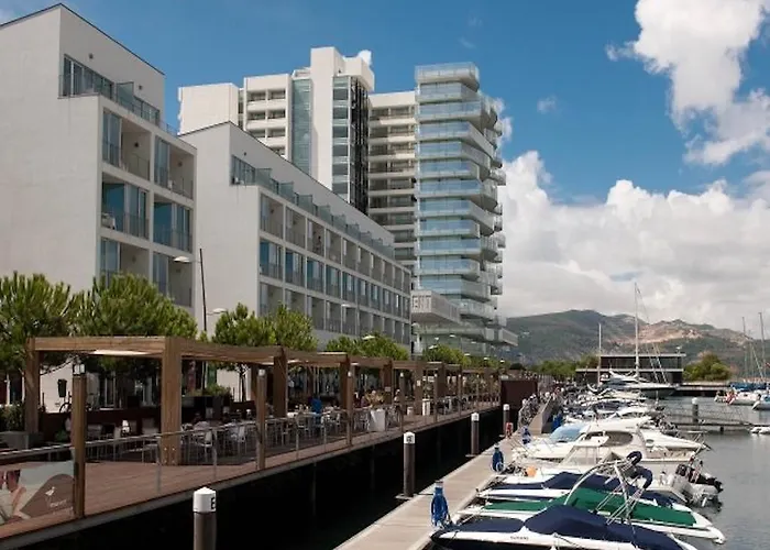 Sea And Marina View * שטובל